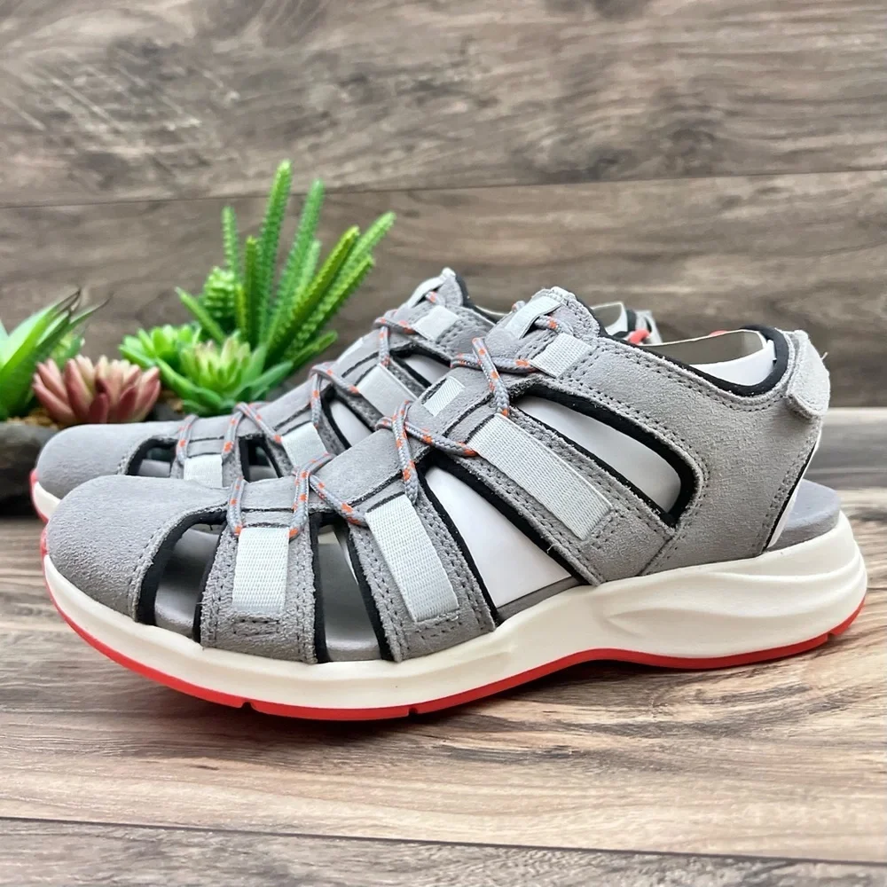 Clarks nib solan